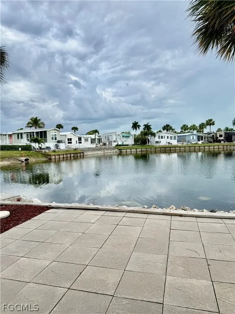 565 Cattleya Refuge Naples FL 34114