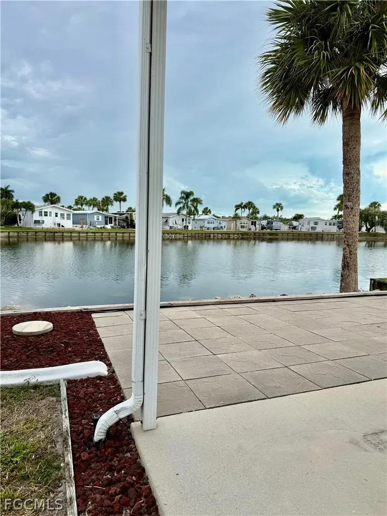 565 Cattleya Refuge Naples FL 34114