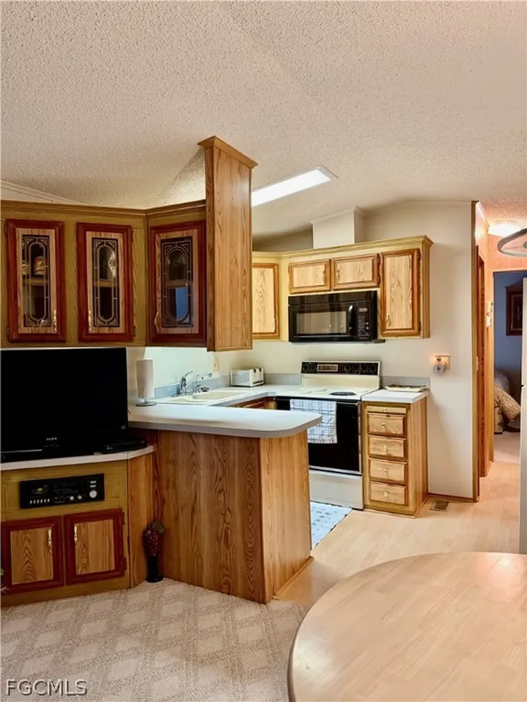 565 Cattleya Refuge Naples FL 34114