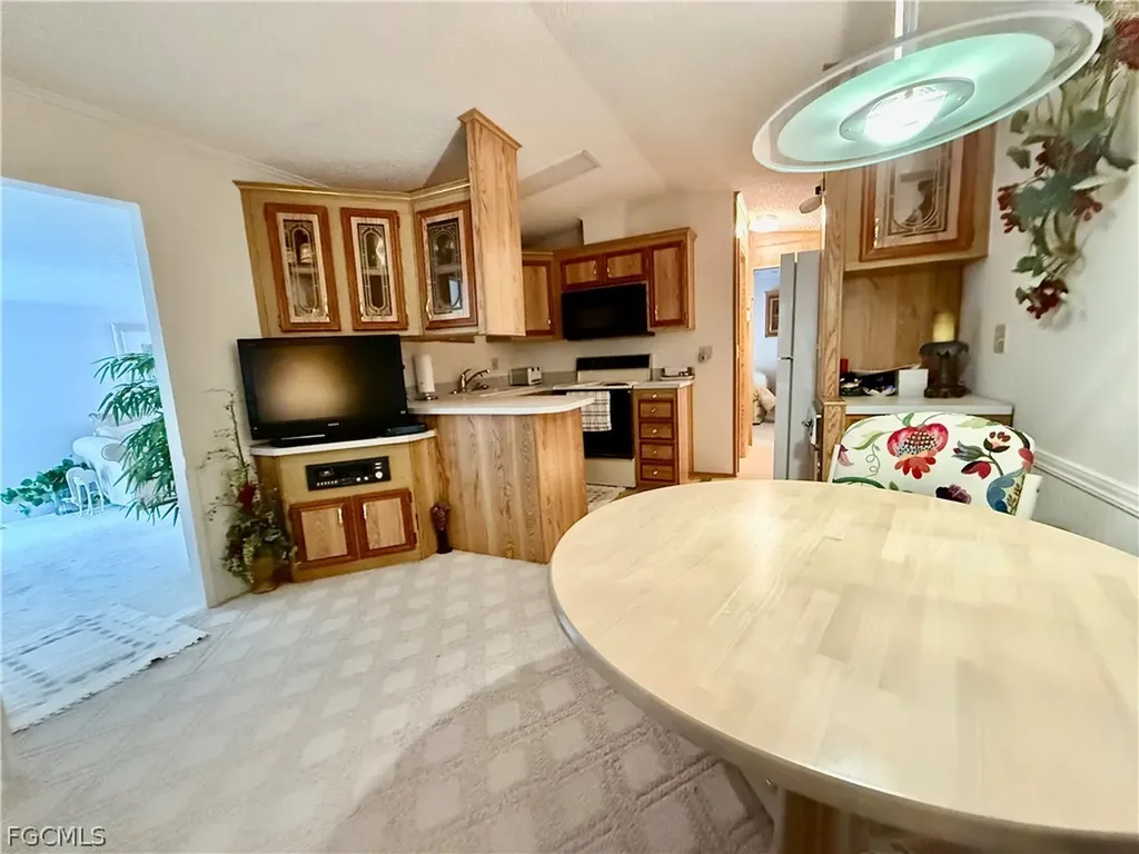 565 Cattleya Refuge Naples FL 34114