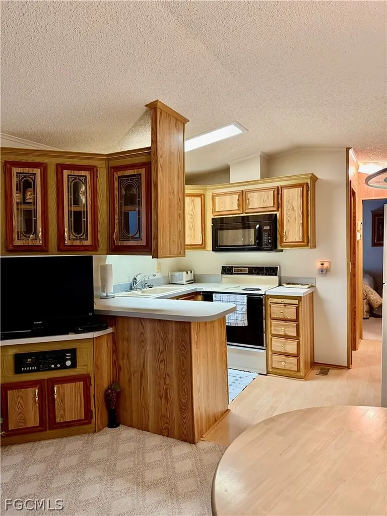 565 Cattleya Refuge Naples FL 34114