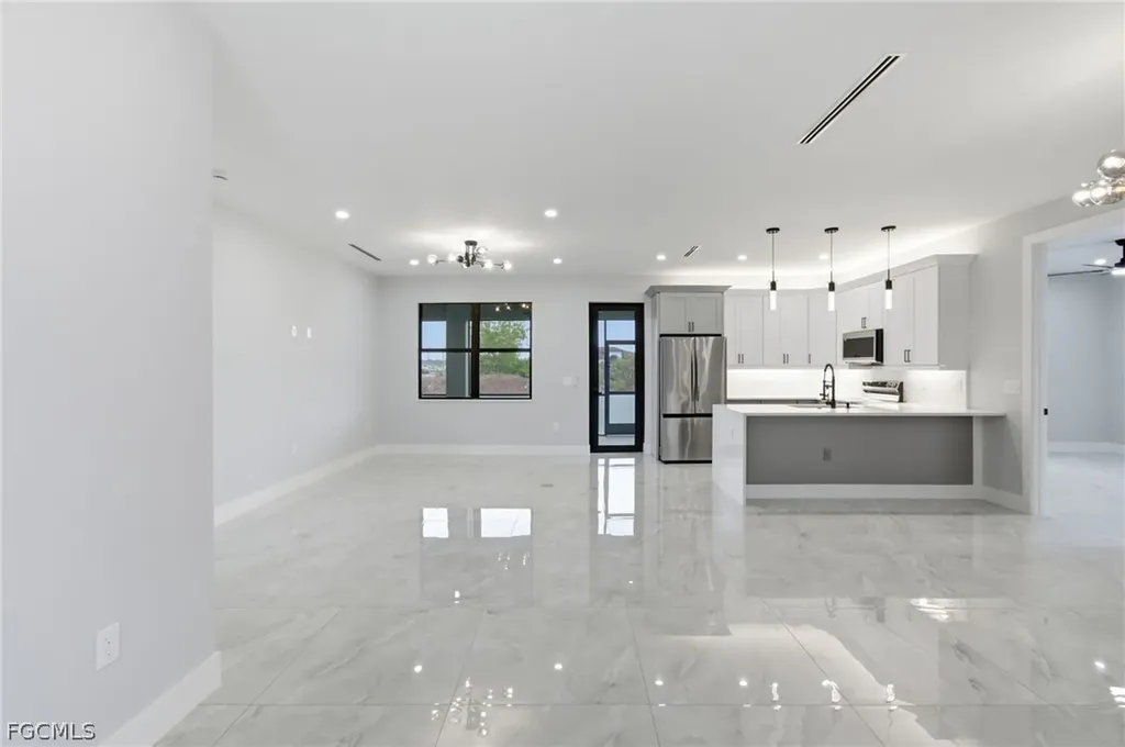 806 Fred Avenue N Lehigh Acres FL 33971