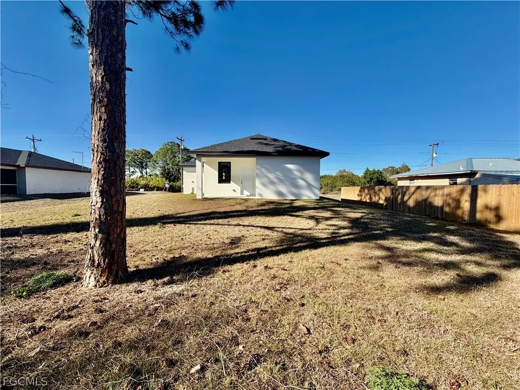 3705 8th Street SW Lehigh Acres FL 33976