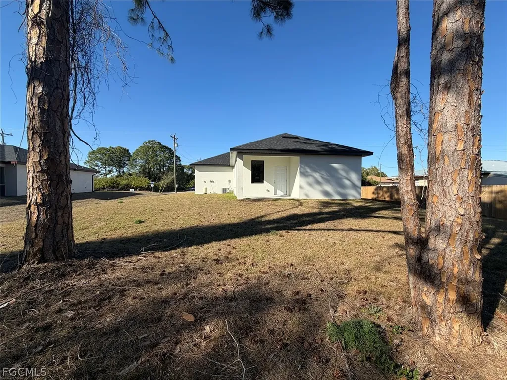 3705 8th Street SW Lehigh Acres FL 33976