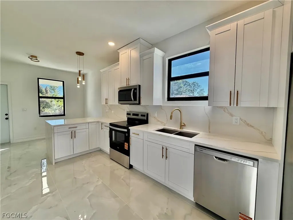 3705 8th Street SW Lehigh Acres FL 33976