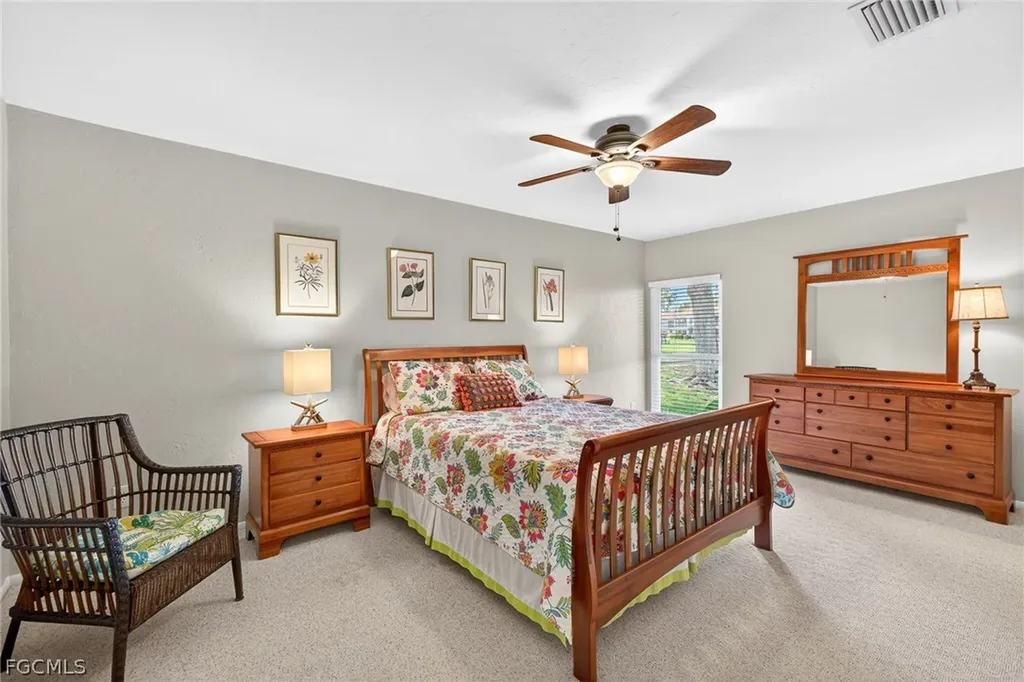 4257 Island Circle Fort Myers FL 33919