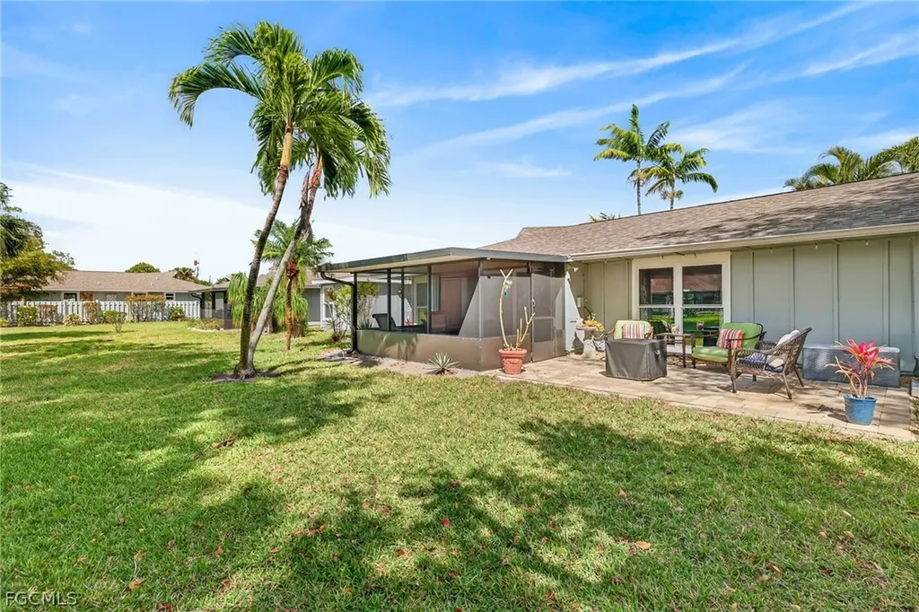 4257 Island Circle Fort Myers FL 33919