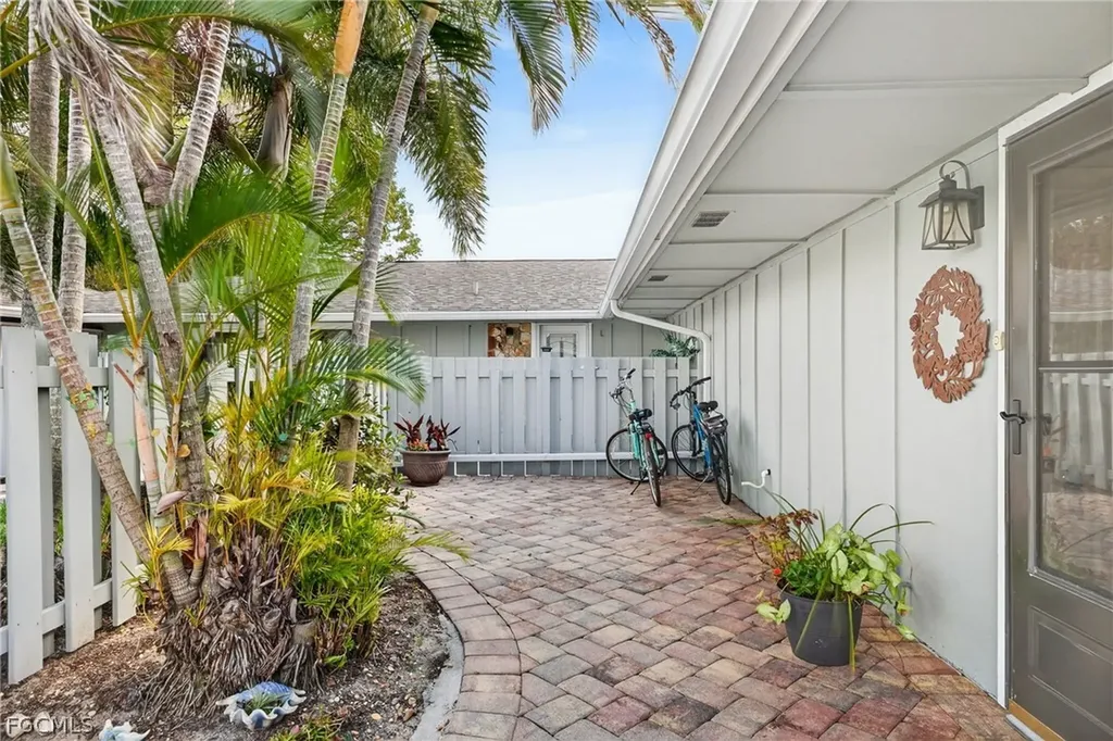 4257 Island Circle Fort Myers FL 33919