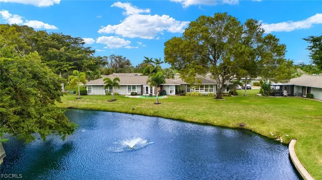 4257 Island Circle Fort Myers FL 33919
