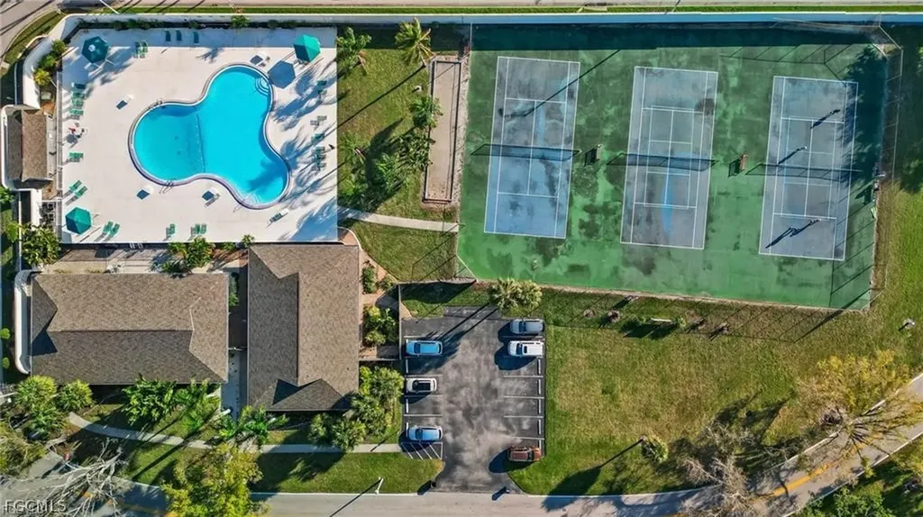 4257 Island Circle Fort Myers FL 33919
