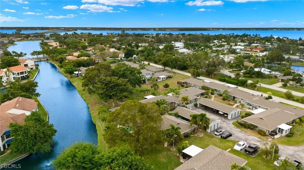 4257 Island Circle Fort Myers FL 33919
