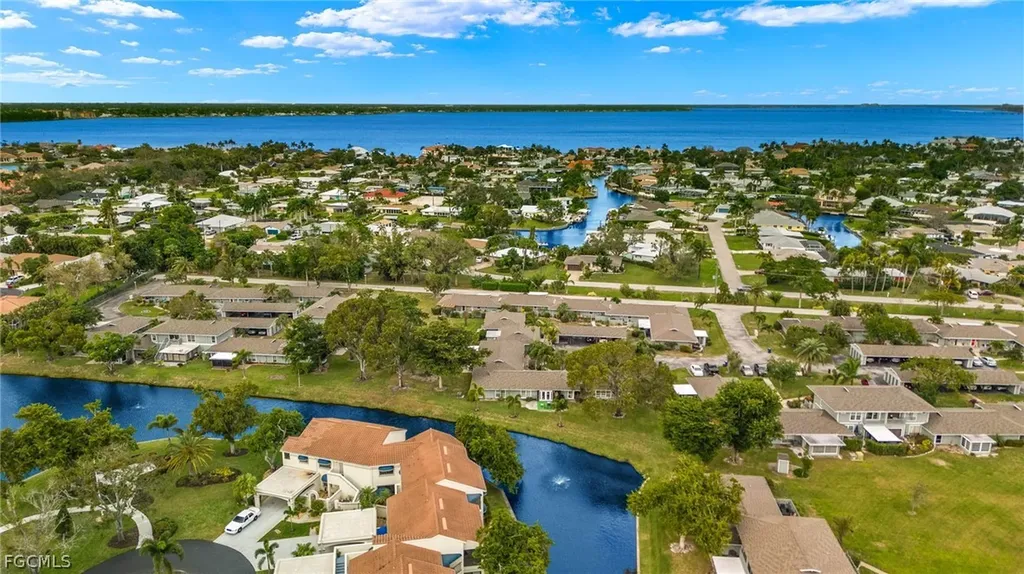 4257 Island Circle Fort Myers FL 33919