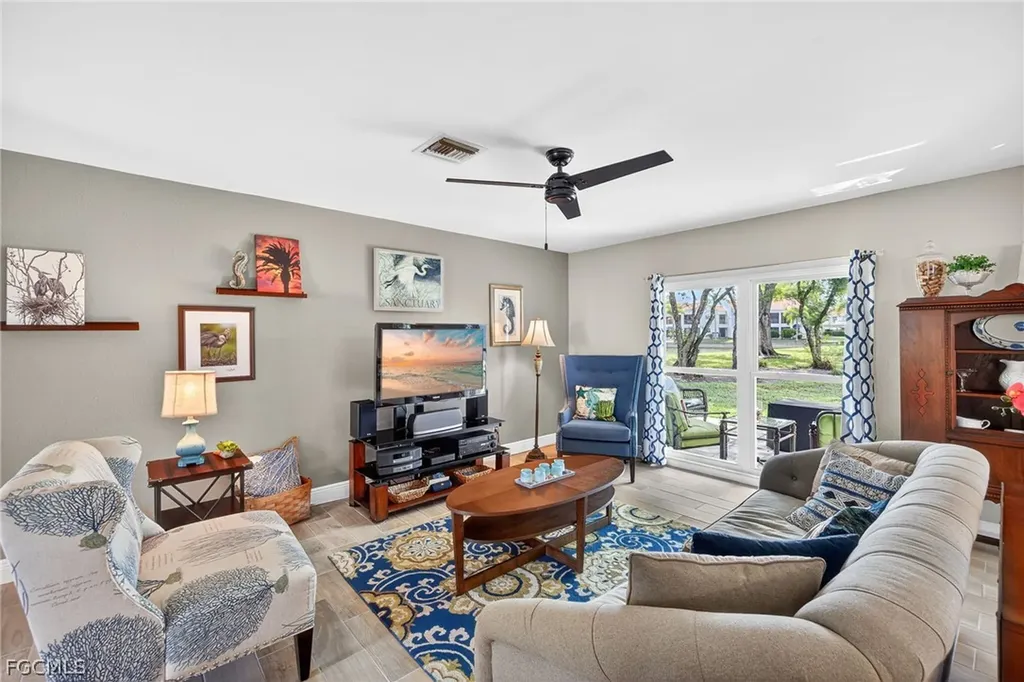 4257 Island Circle Fort Myers FL 33919