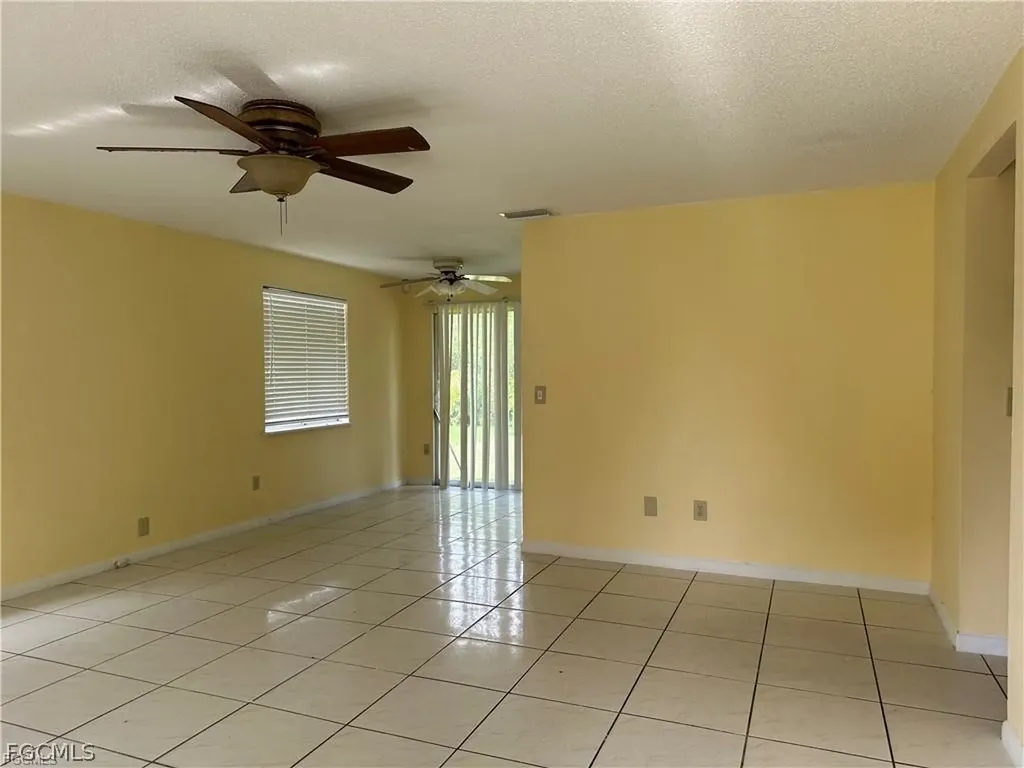 8 Roanoke Drive Fort Myers FL 33905