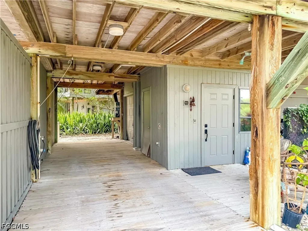 370 Townhouse Lane Upper Captiva FL 33924