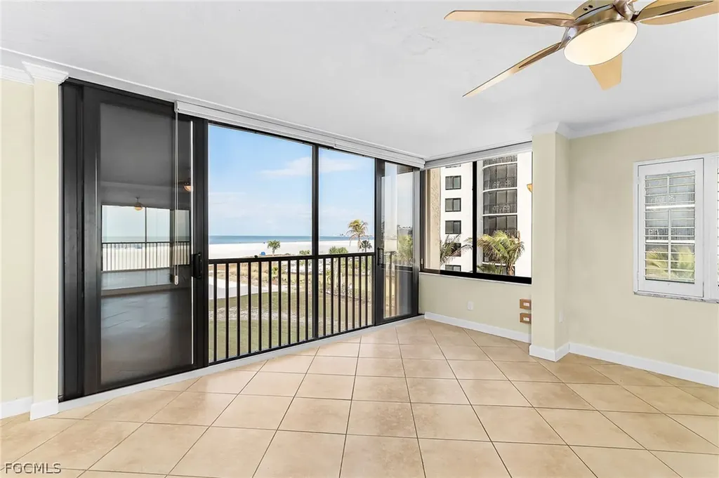 Fort Myers Beach FL, 6660 Estero Boulevard, Unit 303