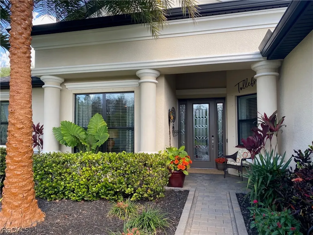 3000 Celadas Court Fort Myers FL 33905