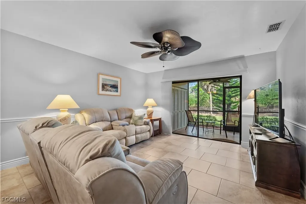 8430 Charter Club Circle Fort Myers FL 33919