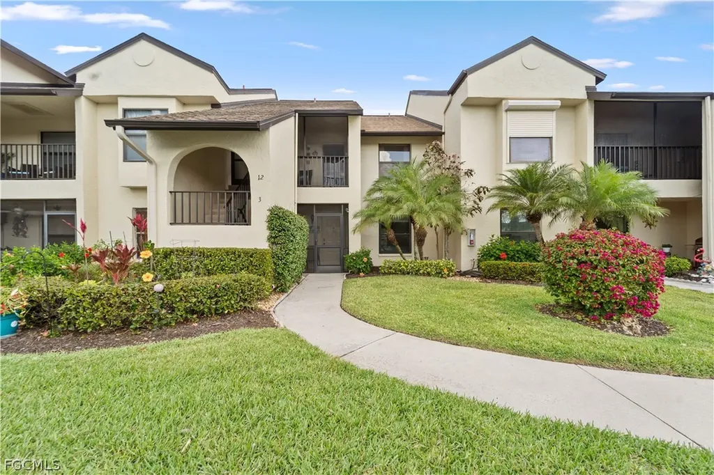 8430 Charter Club Circle Fort Myers FL 33919