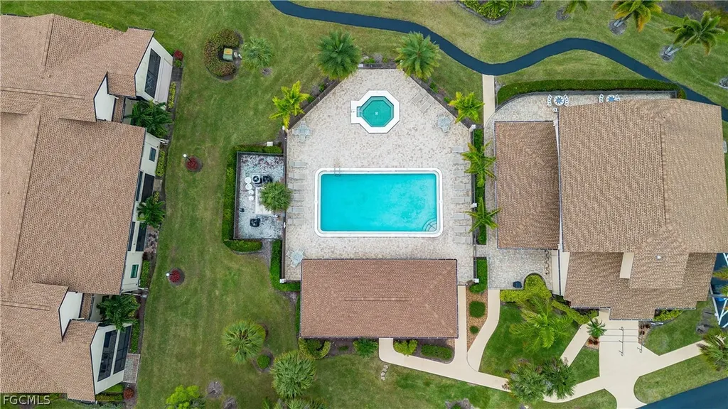8430 Charter Club Circle Fort Myers FL 33919