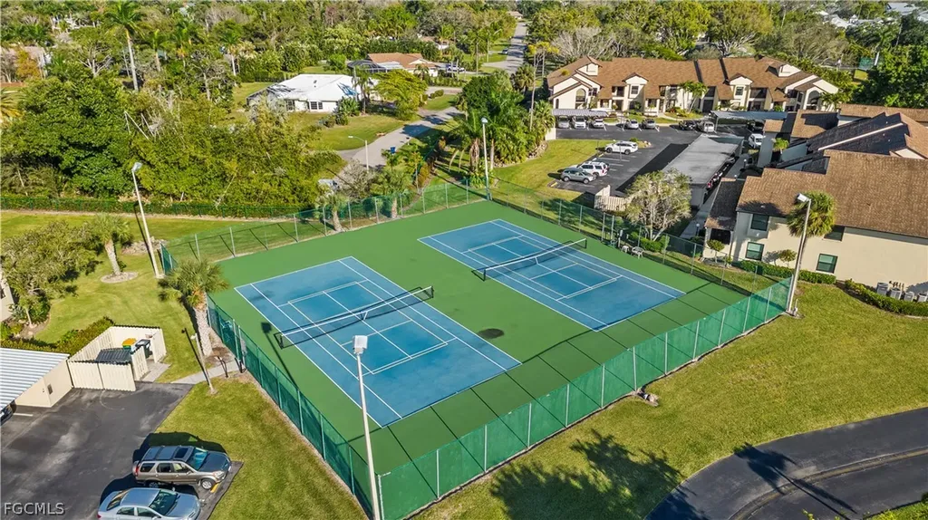 8430 Charter Club Circle Fort Myers FL 33919