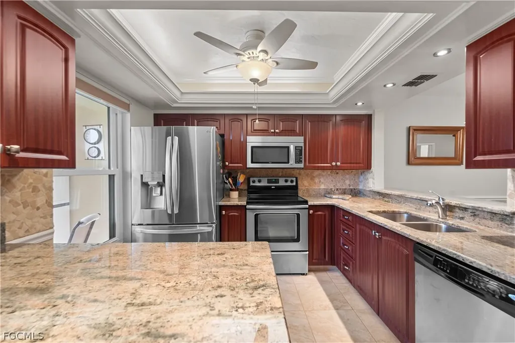 8430 Charter Club Circle Fort Myers FL 33919