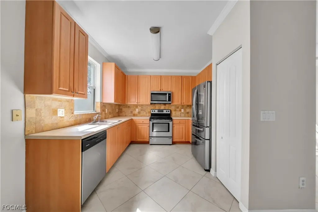 7020 Ambrosia Lane Naples FL 34119