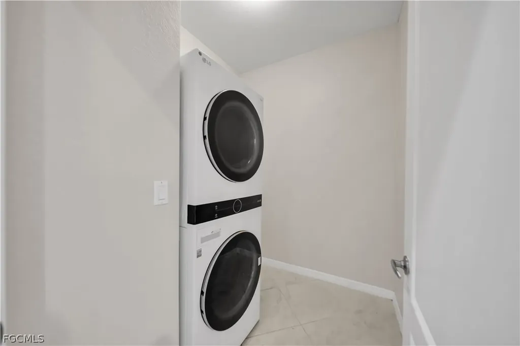 7020 Ambrosia Lane Naples FL 34119