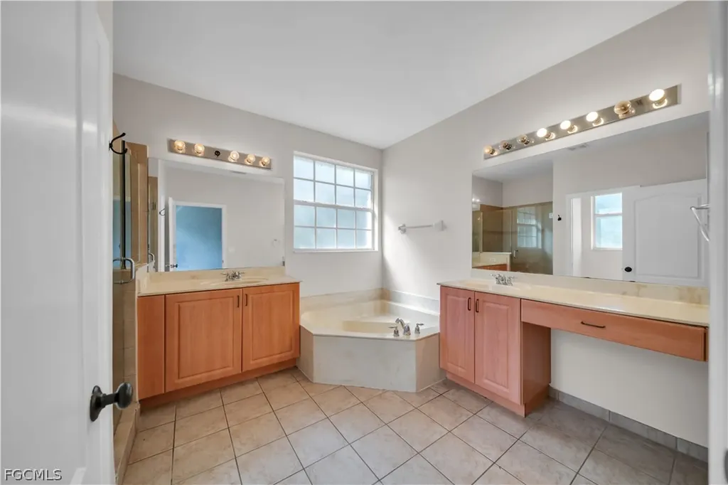 7020 Ambrosia Lane Naples FL 34119