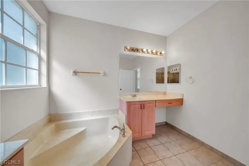 7020 Ambrosia Lane Naples FL 34119