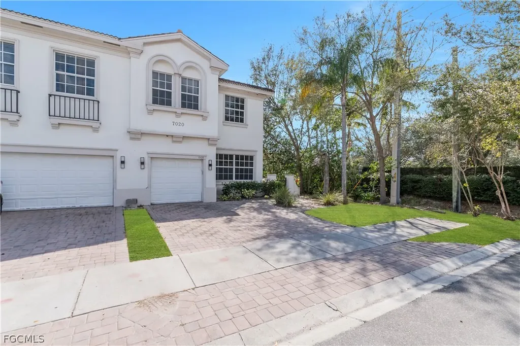 7020 Ambrosia Lane Naples FL 34119