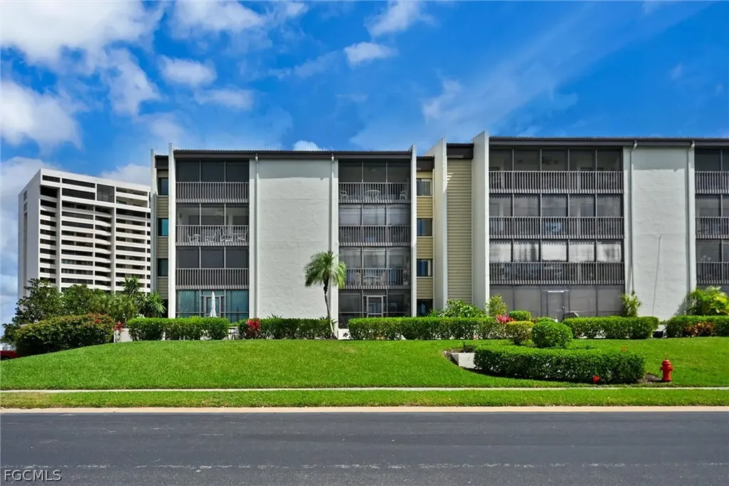 4821 S Landings Drive Fort Myers FL 33919