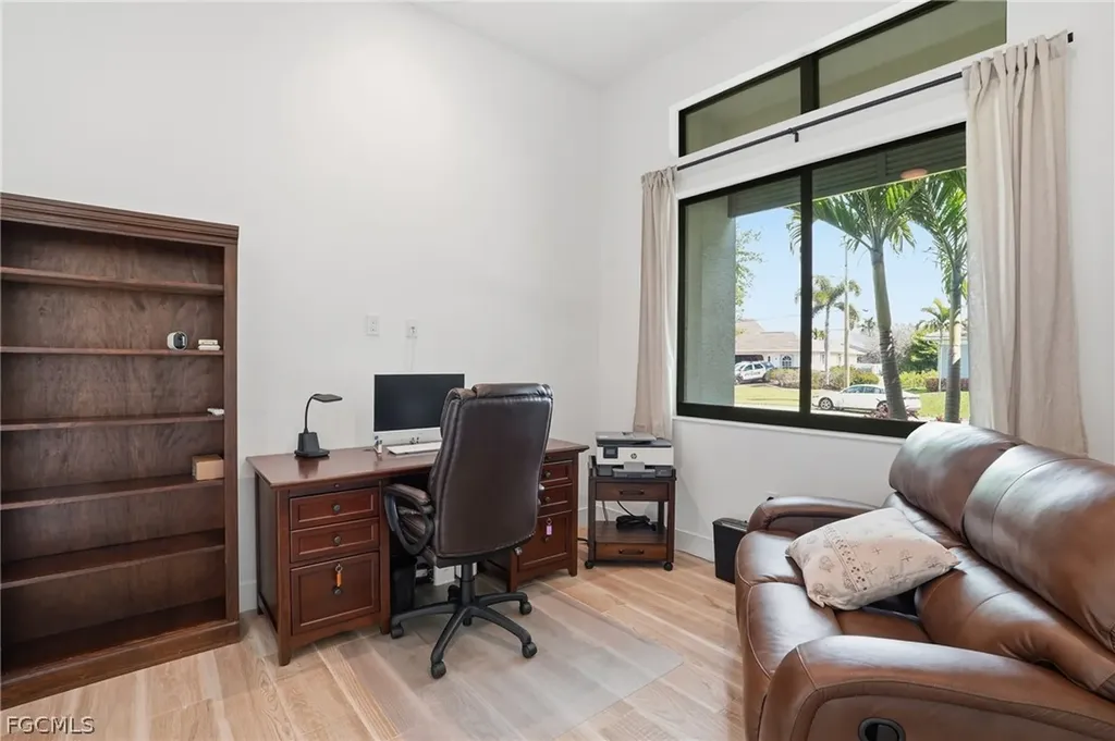 5216 SW 27th Place Cape Coral FL 33914