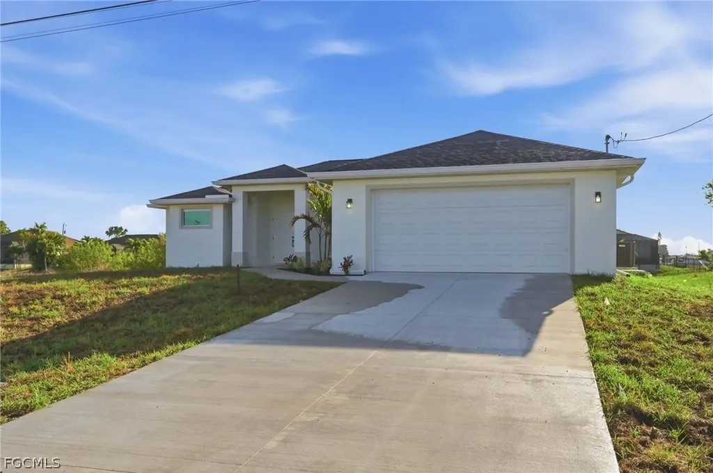 2105 NE 1st Avenue Cape Coral FL 33909