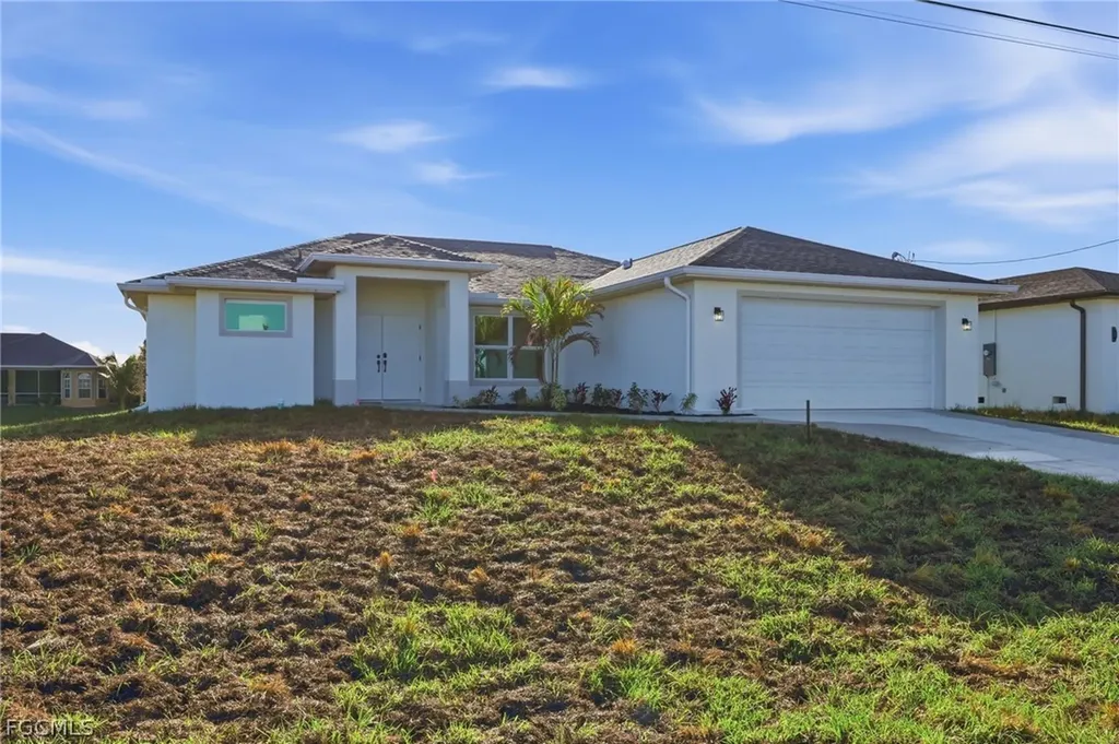 2105 NE 1st Avenue Cape Coral FL 33909