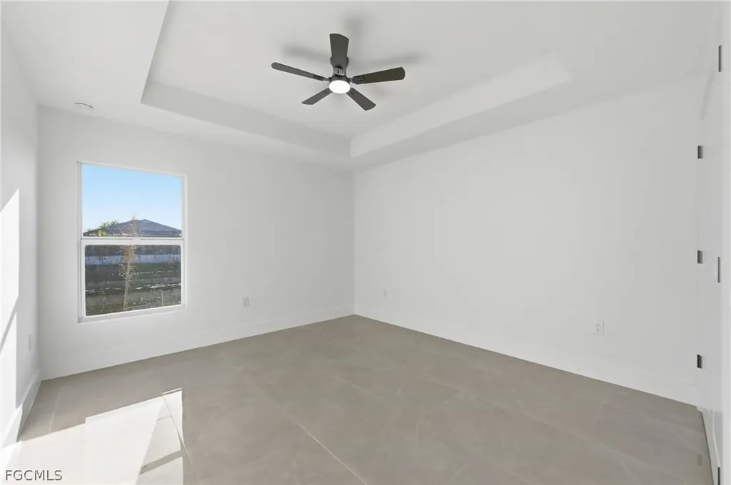 2105 NE 1st Avenue Cape Coral FL 33909