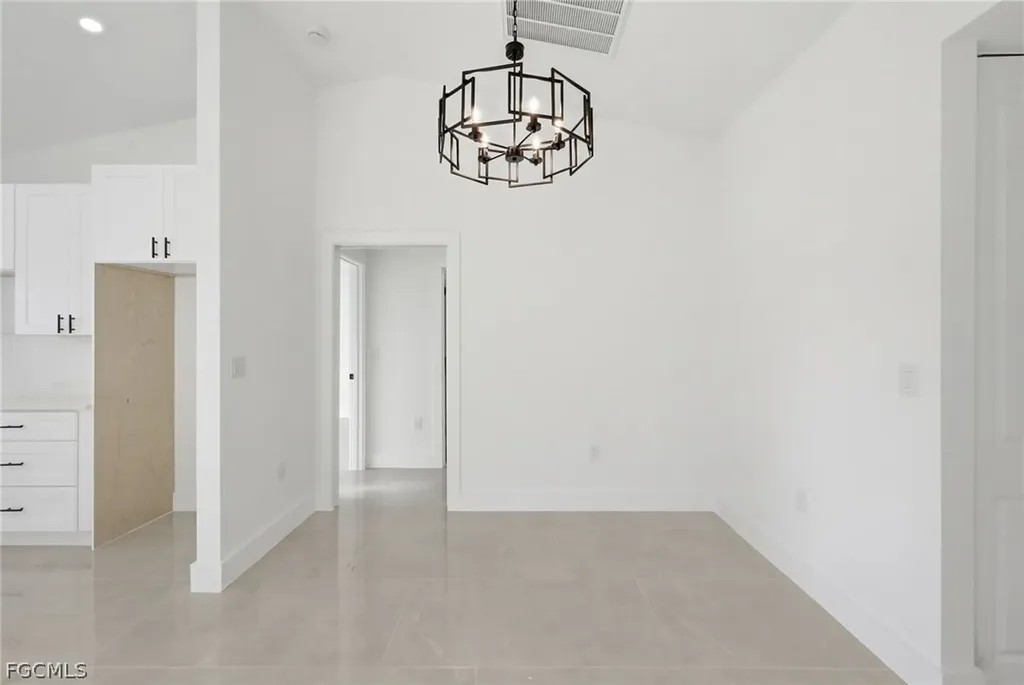 2105 NE 1st Avenue Cape Coral FL 33909