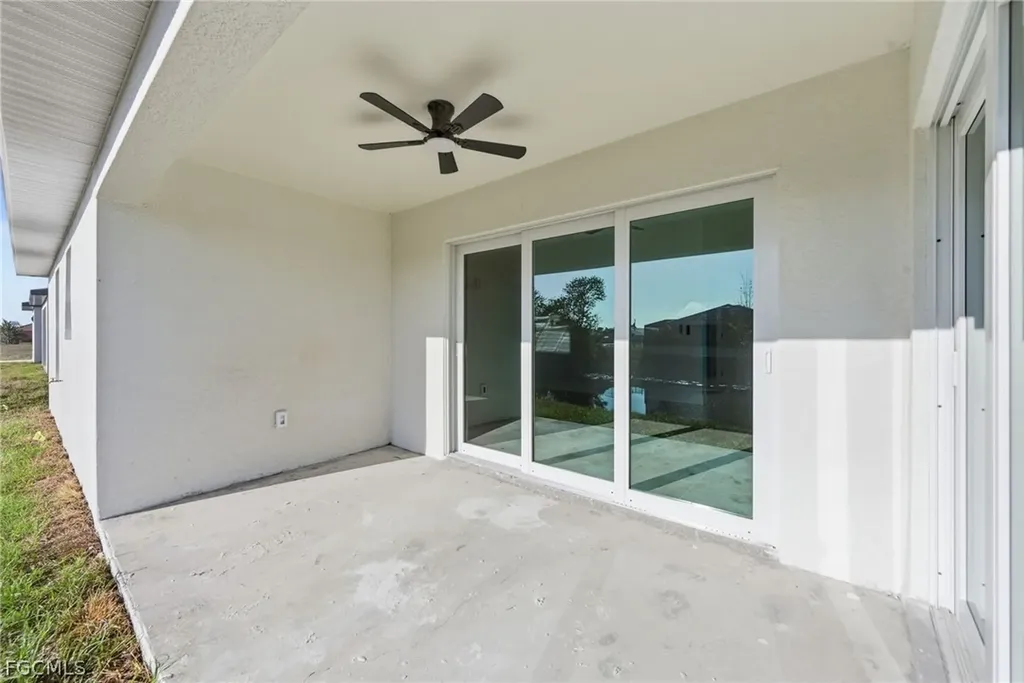 2105 NE 1st Avenue Cape Coral FL 33909