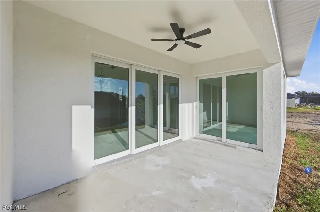 2105 NE 1st Avenue Cape Coral FL 33909