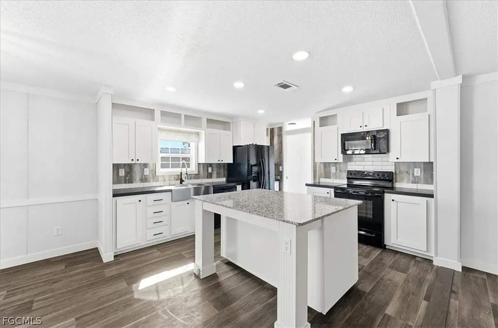 14712 Nantucket Road North Fort Myers FL 33917