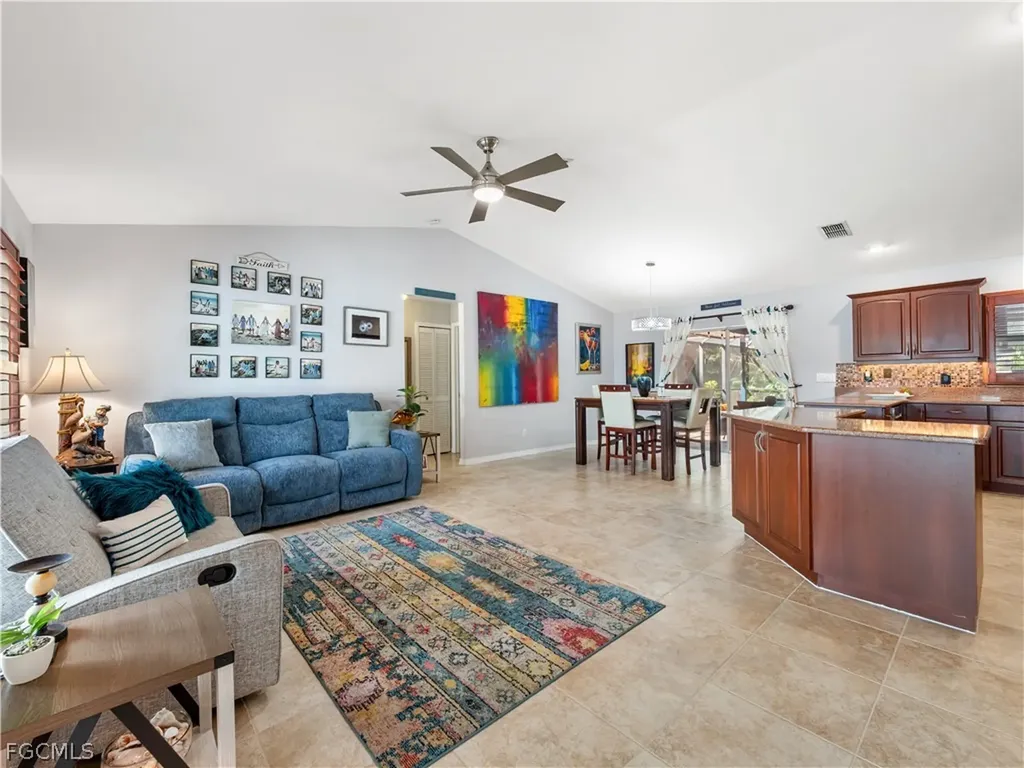 2138 SW 12th Place Cape Coral FL 33991