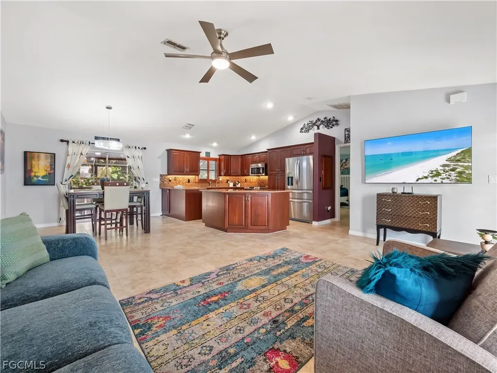2138 SW 12th Place Cape Coral FL 33991