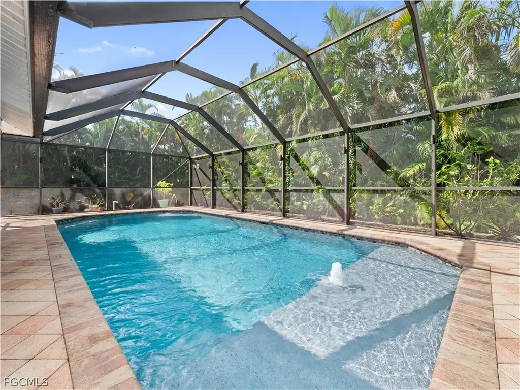 2138 SW 12th Place Cape Coral FL 33991