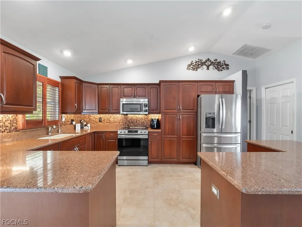2138 SW 12th Place Cape Coral FL 33991