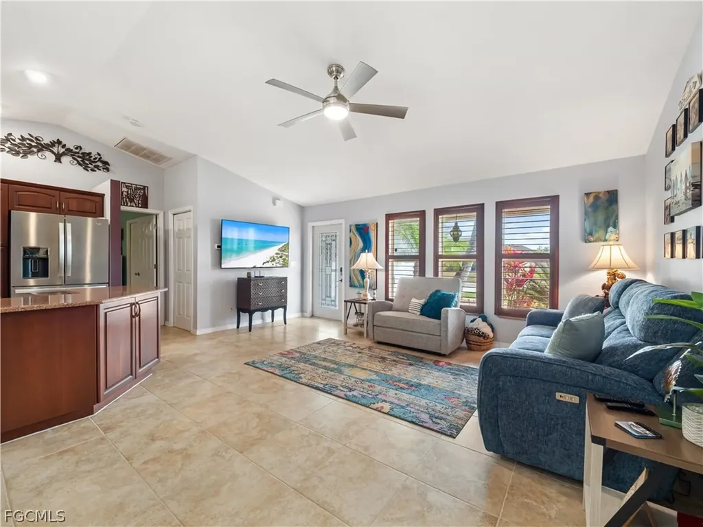 2138 SW 12th Place Cape Coral FL 33991