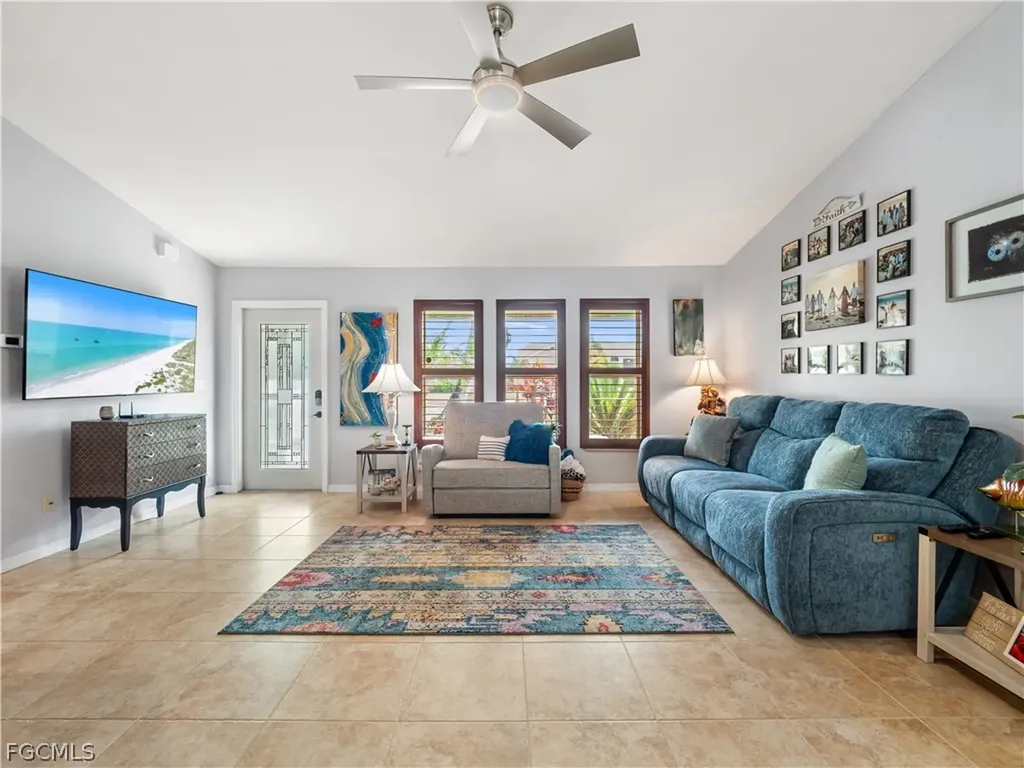 2138 SW 12th Place Cape Coral FL 33991