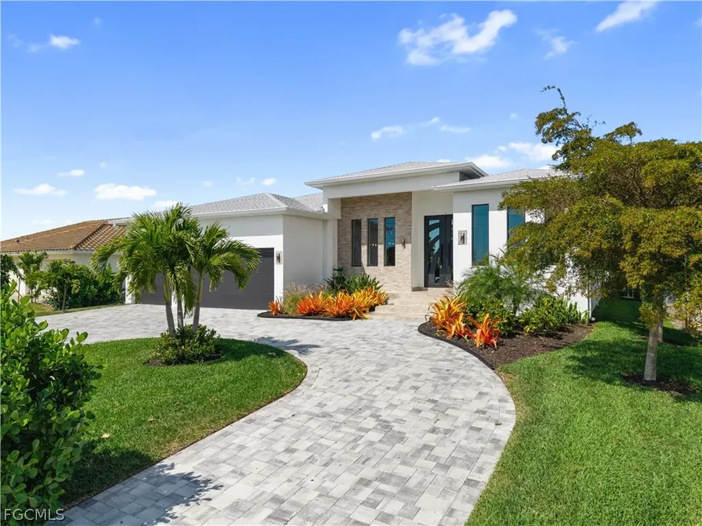 1021 Lucerne Avenue Cape Coral FL 33904