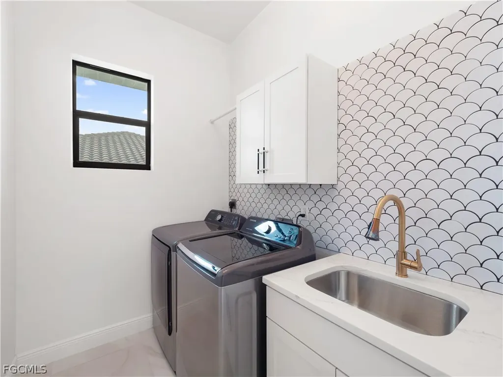 1021 Lucerne Avenue Cape Coral FL 33904