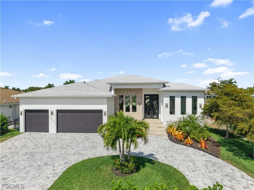 1021 Lucerne Avenue Cape Coral FL 33904