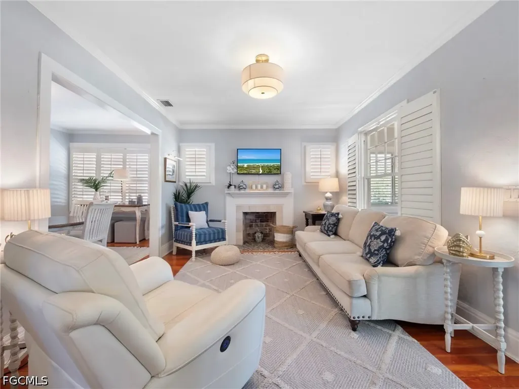1310 Poinciana Avenue Fort Myers FL 33901
